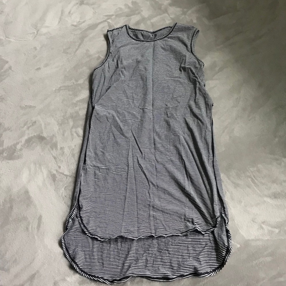 Lululemon Breeze By tunic